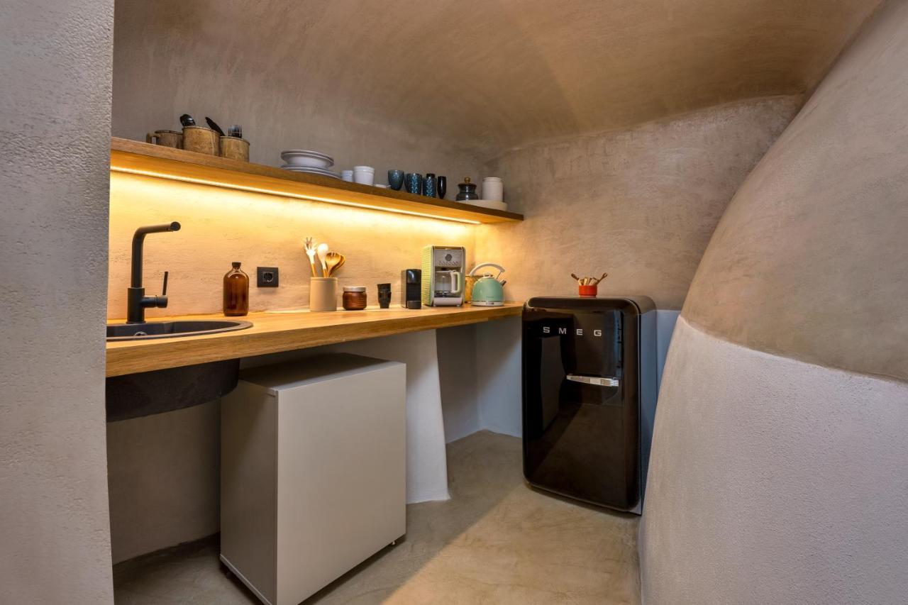 Iota Monocave By Thireon Villa Oía Eksteriør billede